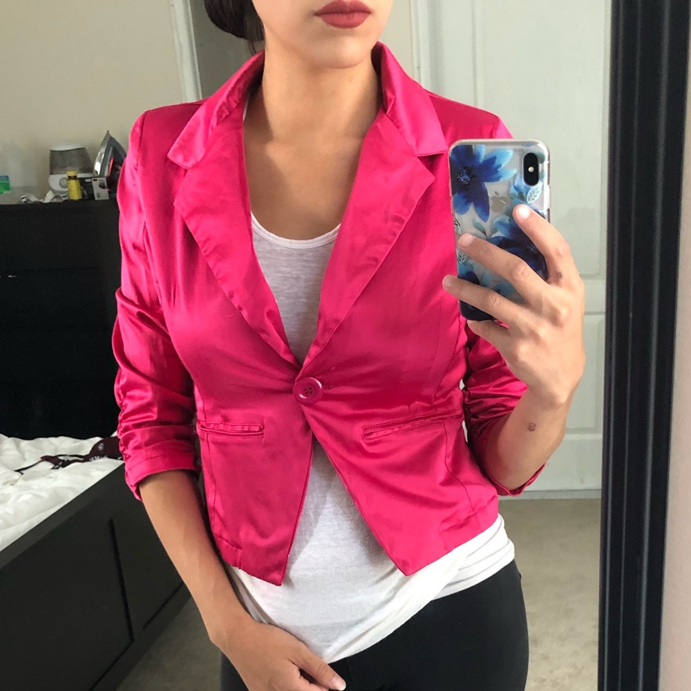 Hot pink, ruched sleeve blazer